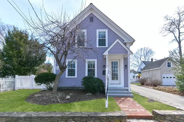 52 Front St, Holliston, MA 01746