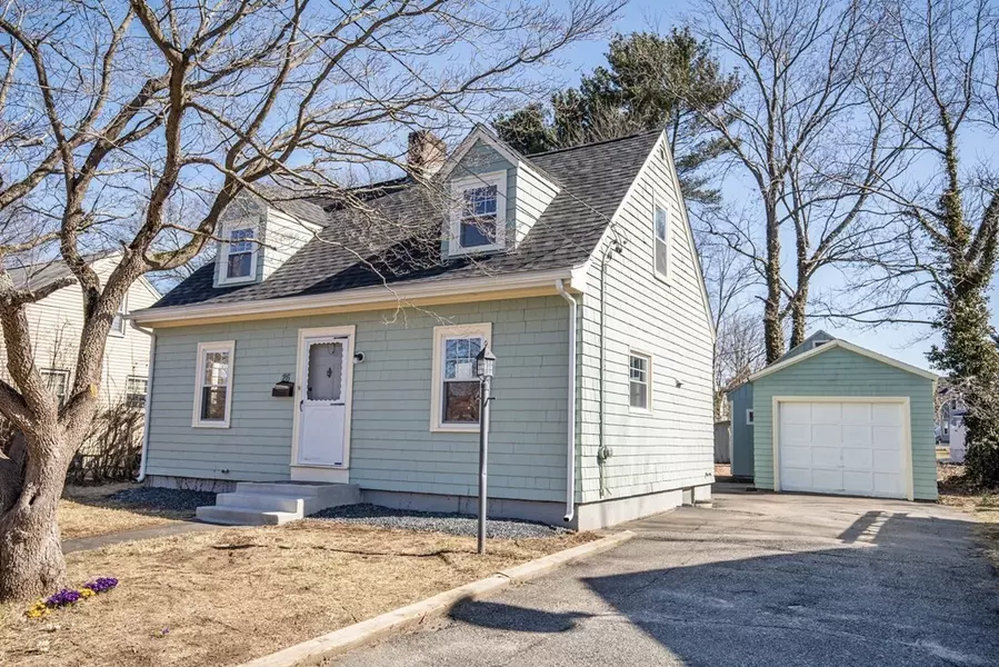 26 Vine St, Brockton, MA 02301