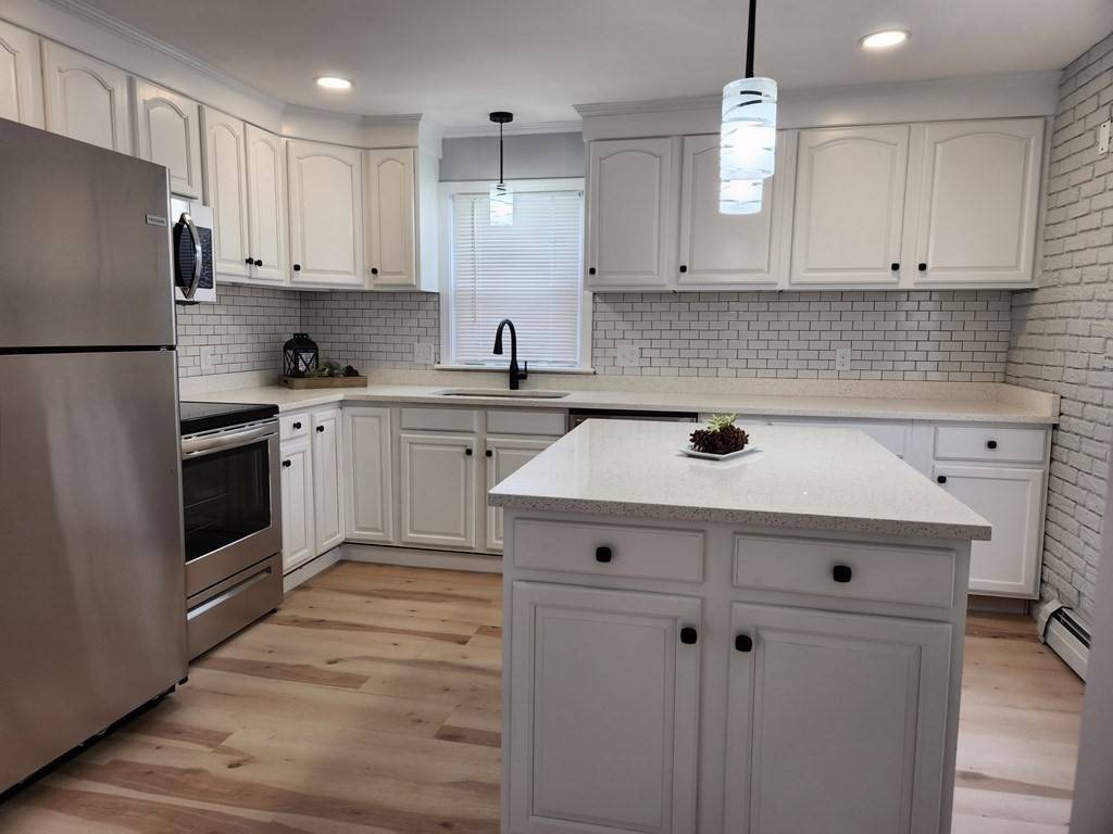 Leominster, MA 01453,310 Litchfield  Street