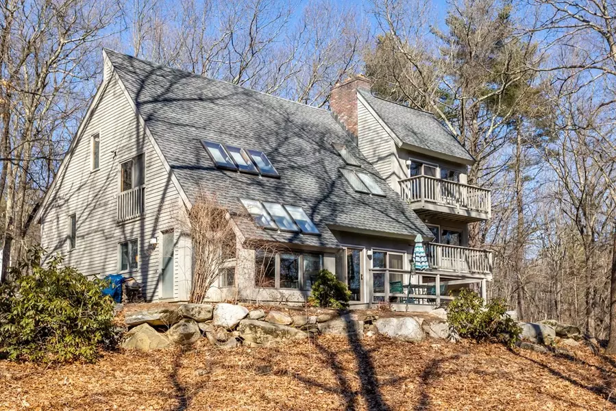 250 Stow Road, Harvard, MA 01451