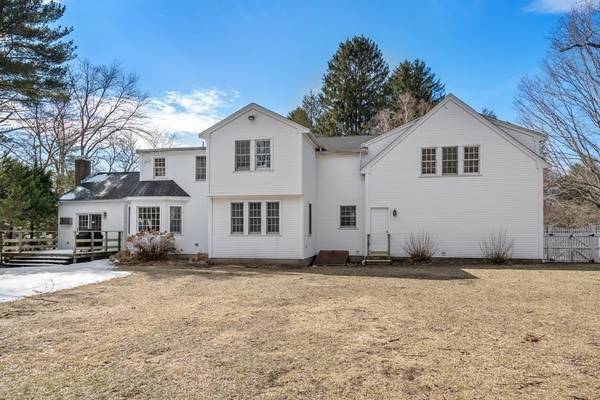 297 Concord Rd, Wayland, MA 01778