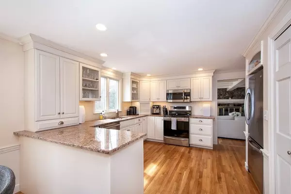 Cohasset, MA 02025,44 Lantern Ln