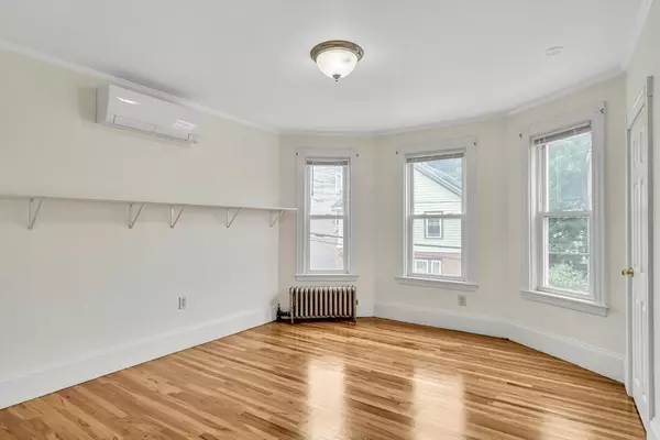 Boston, MA 02130,25 Boynton St #2