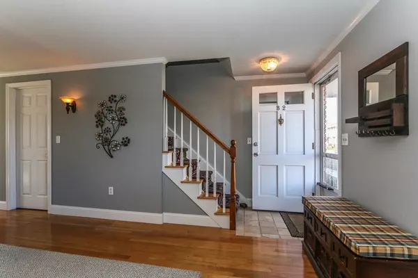 Agawam, MA 01001,418 Meadow Street #B-2