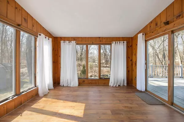 Maynard, MA 01754,25 Brown St