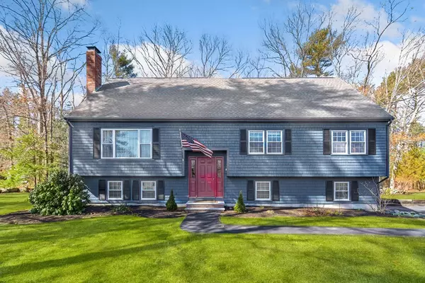 104 Highland Rd, Lakeville, MA 02347