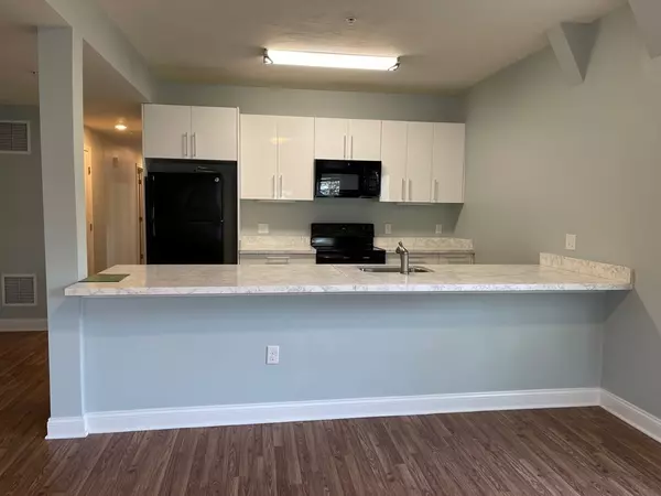 25 Savin Hill Ave #201, Boston, MA 02125