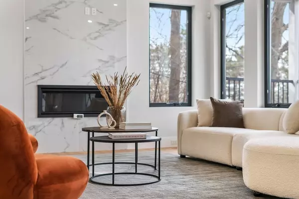 Newton, MA 02465,230 Austin #A