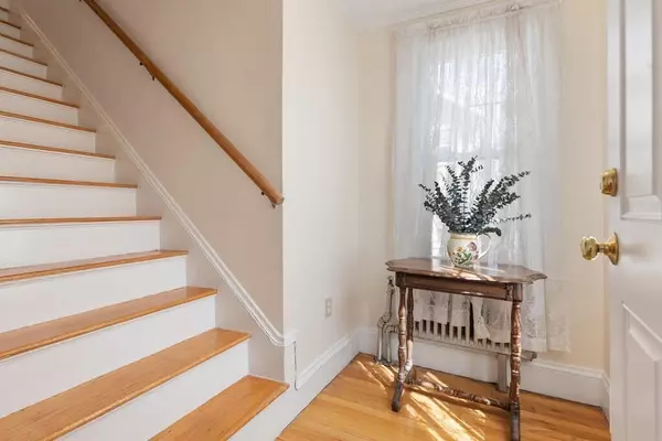 Watertown, MA 02472,75 Poplar St #75