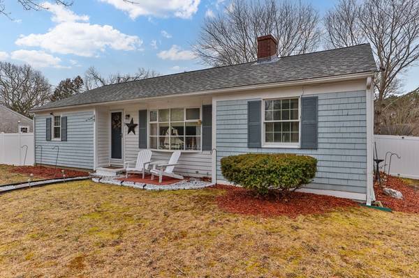 35 Hialeah Ave, Yarmouth, MA 02673