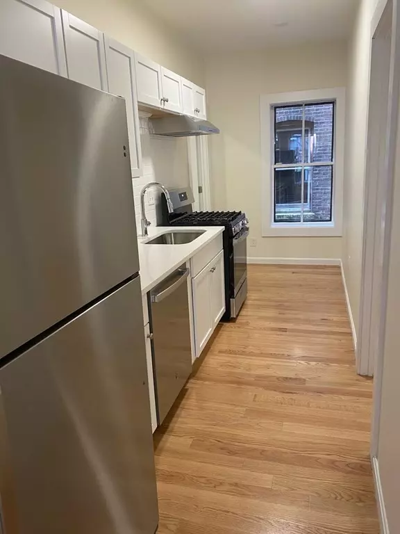 13 S Russell St #1, Boston, MA 02114