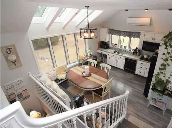 Kingston, NH 03848,2 Lamprey Road