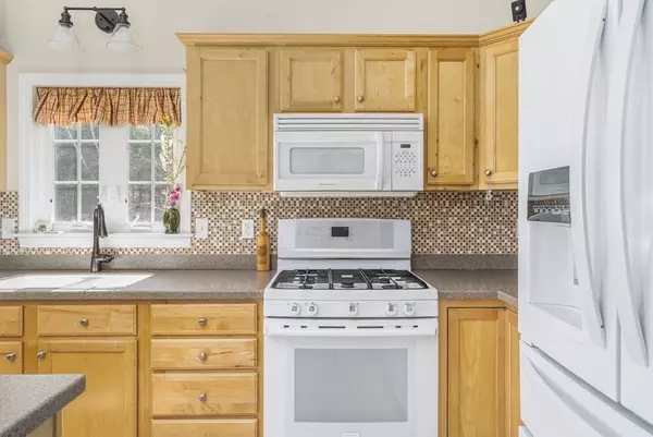 North Smithfield, RI 02896,40 Old Louisquisset Pike #104