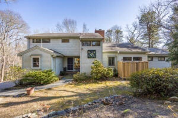 107 Chester St, Falmouth, MA 02556