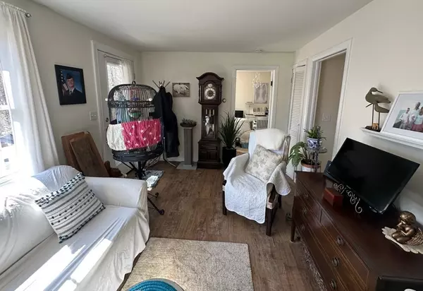 Kingston, NH 03848,134 Route 125