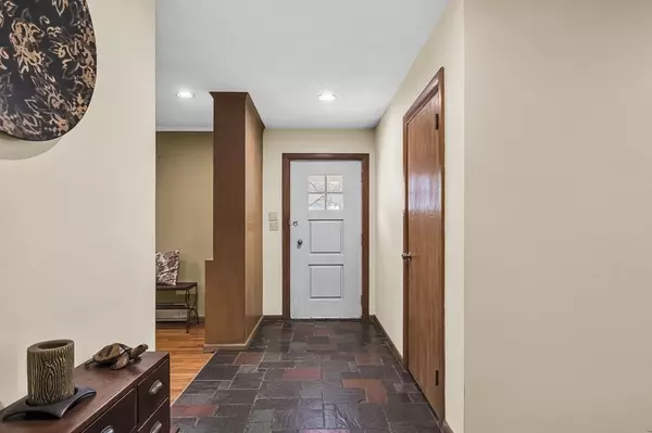 Springfield, MA 01128,95 Catalina Dr