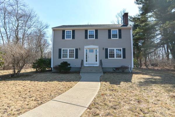 67 Summer St, Medway, MA 02053