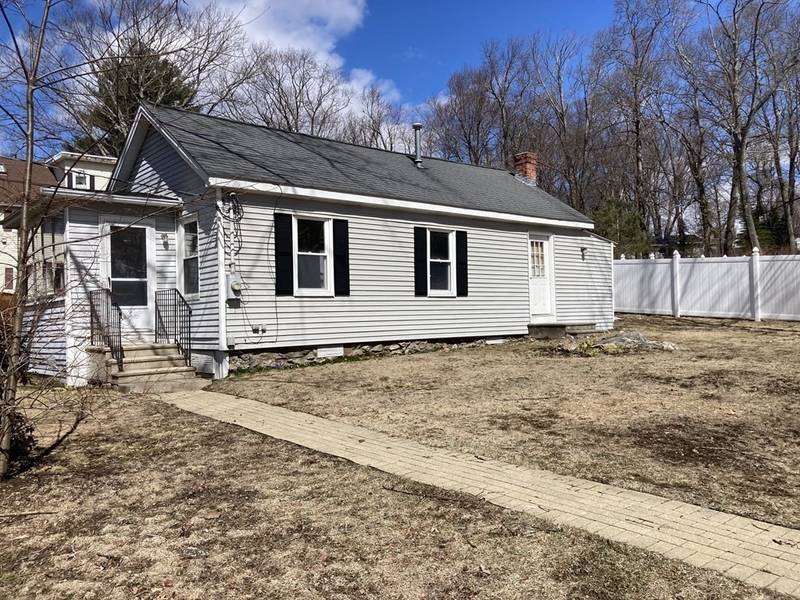 326 Holden St, Holden, MA 01520