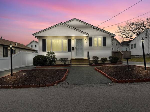 19 Hopkins Ter, Cumberland, RI 02864