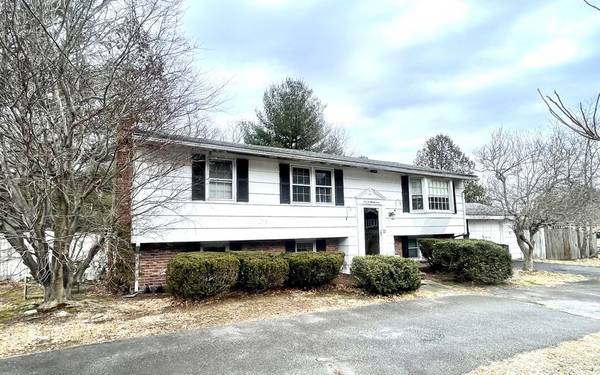 66 Winfisky Dr, Stoughton, MA 02072