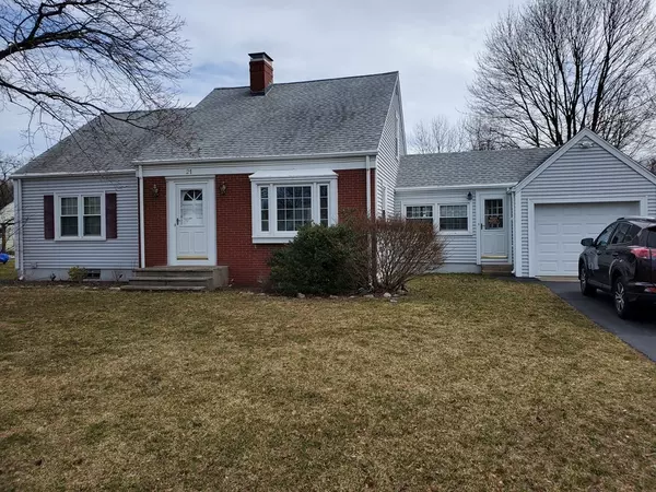 21 Mary Ave, Seekonk, MA 02771