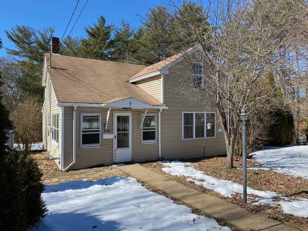 858 Silver Lake St, Athol, MA 01331