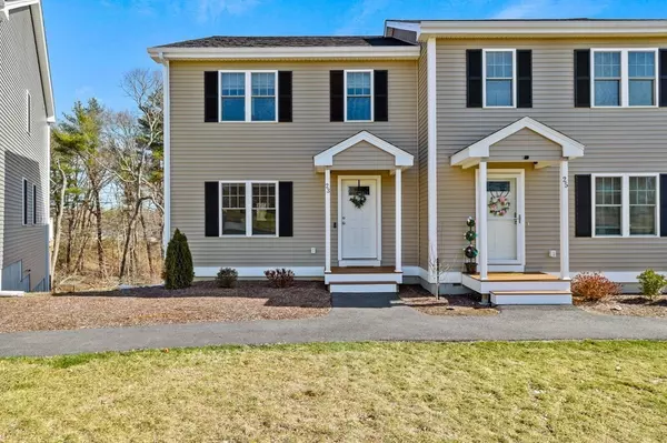 23 Riverside Dr #23, Lakeville, MA 02347