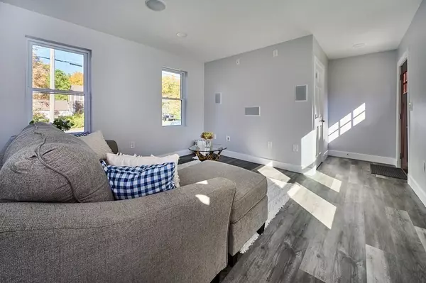 Shutesbury, MA 01072,32 Leverett Rd