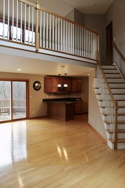 Bridgewater, MA 02324,55 Sherwood Ln