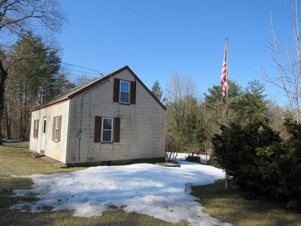 Hubbardston, MA 01452,225 Gardner Road