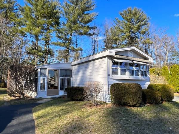 31 Carol Circle, Westfield, MA 01085