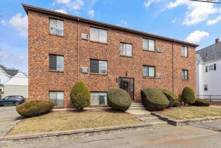 75 Ship Ave #4, Medford, MA 02155