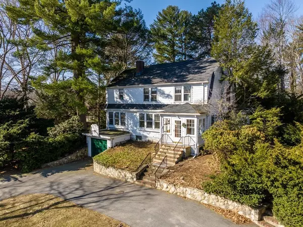 25 Francis Rd, Wellesley, MA 02482