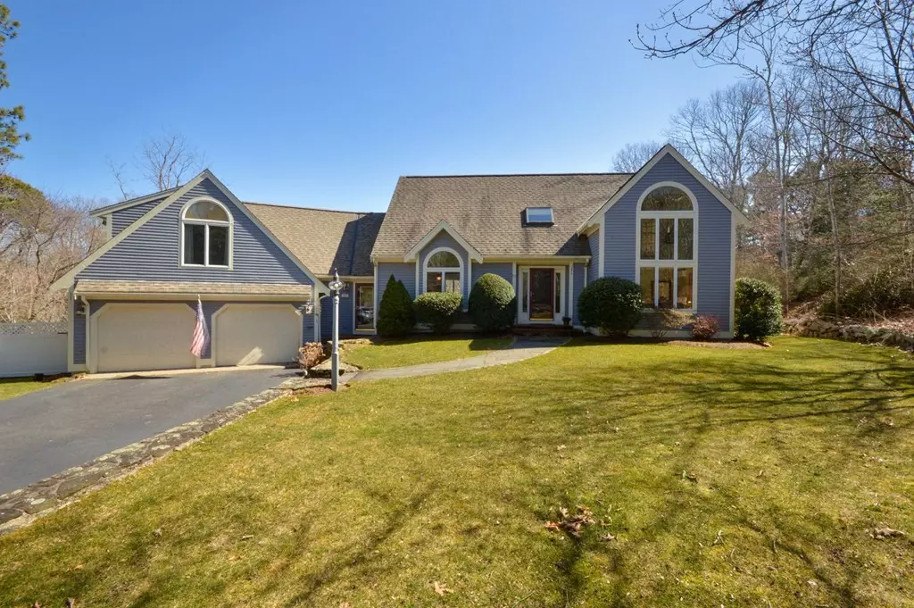 Sandwich, MA 02537,11 Village Dr