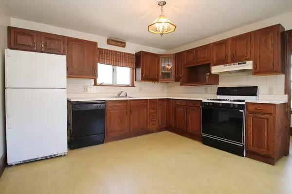 Saugus, MA 01906,41 Taylor Street