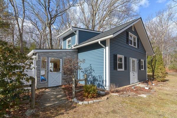 East Brookfield, MA 01515,103 Blueberry Ln