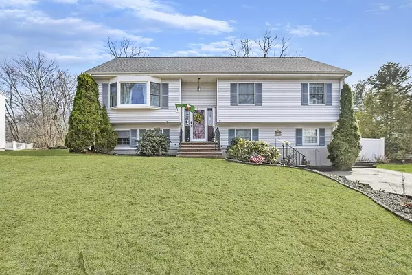 41 Castle Rock Rd, Saugus, MA 01906