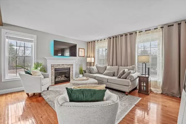 Ayer, MA 01432,7 Hemlock Dr