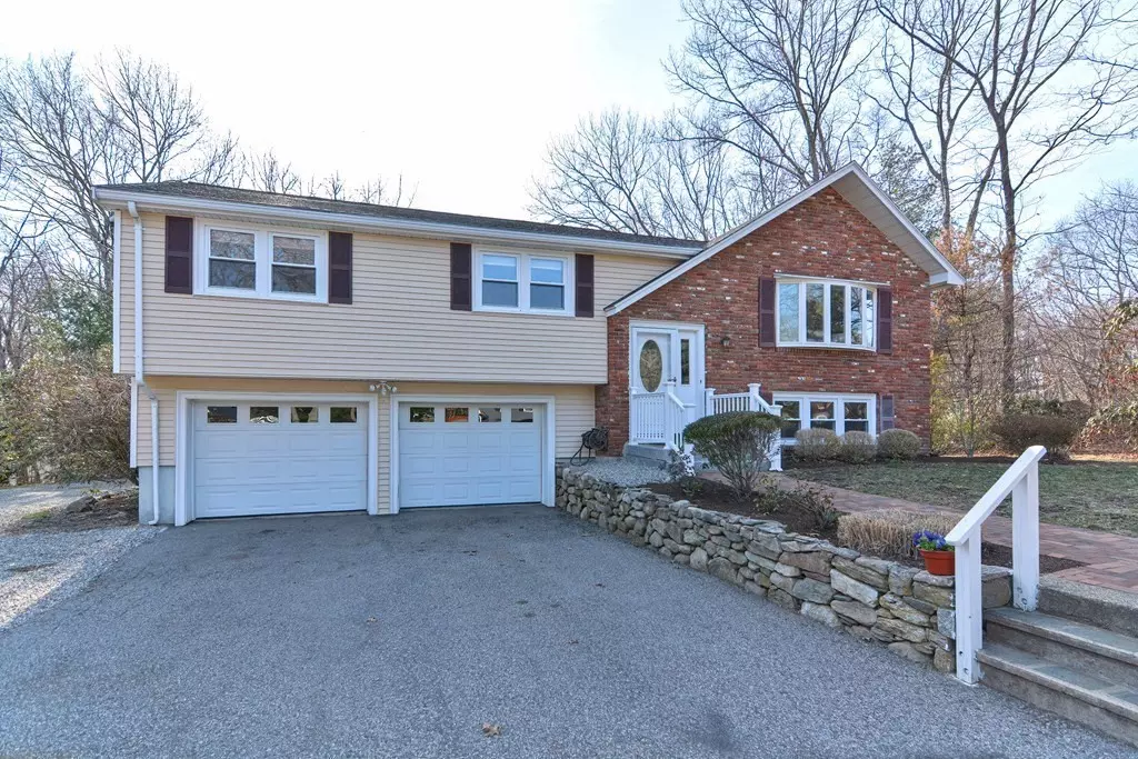 Westwood, MA 02090,145 Alder Road