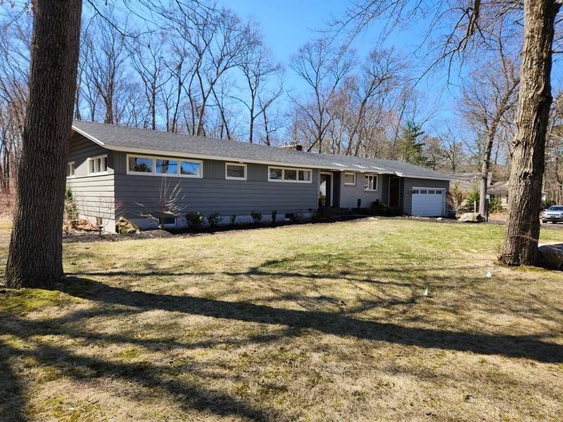 86 High Plain Rd, Andover, MA 01810