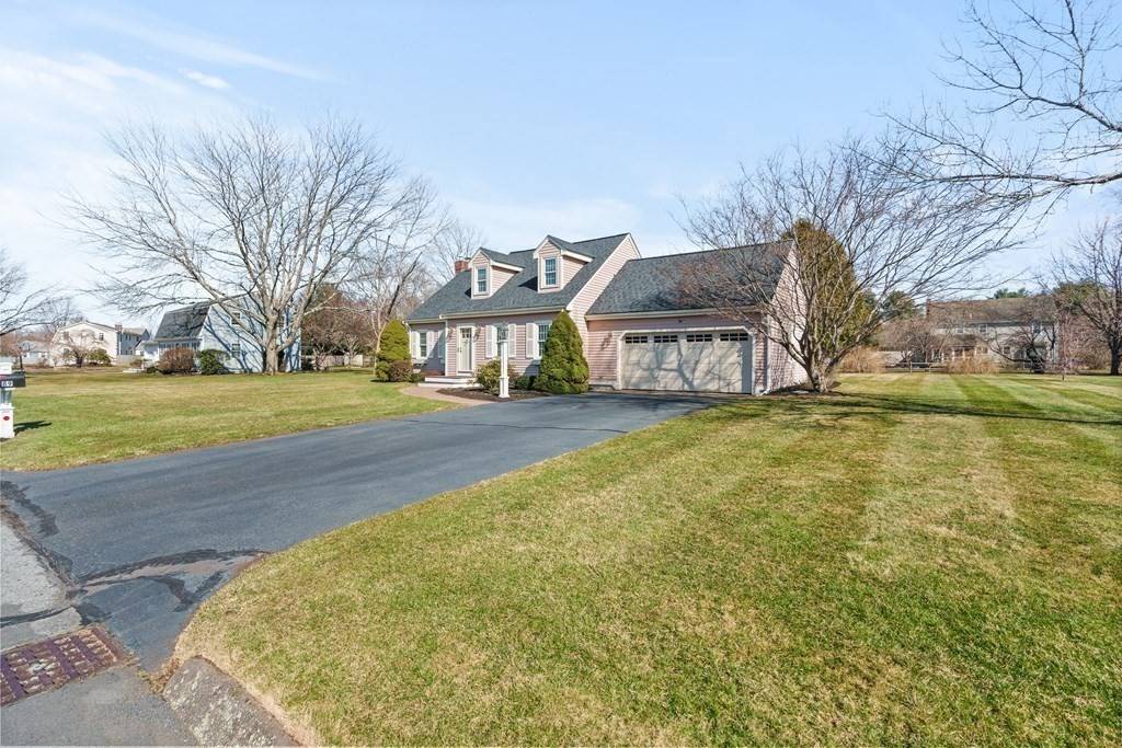 Seekonk, MA 02771,89 Meadowlark