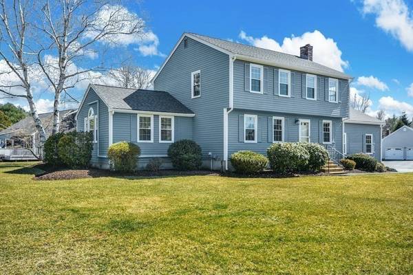 1 Mashpee Circle, Northborough, MA 01532