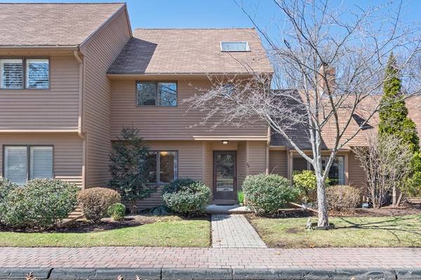 22 Grove Pl #29, Winchester, MA 01890