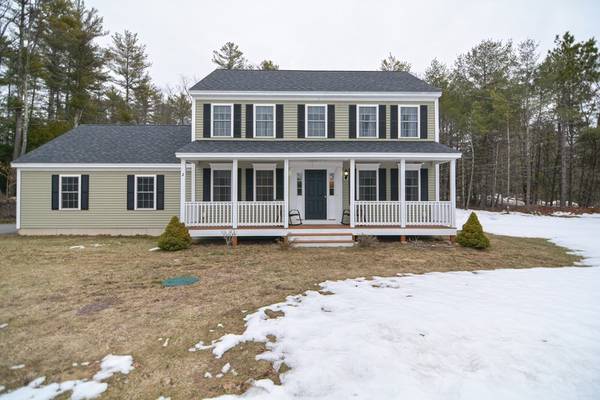 2 Hunter Ave, Ashburnham, MA 01430