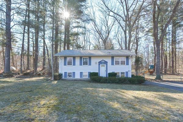 25 West Main Street, Hopkinton, MA 01748