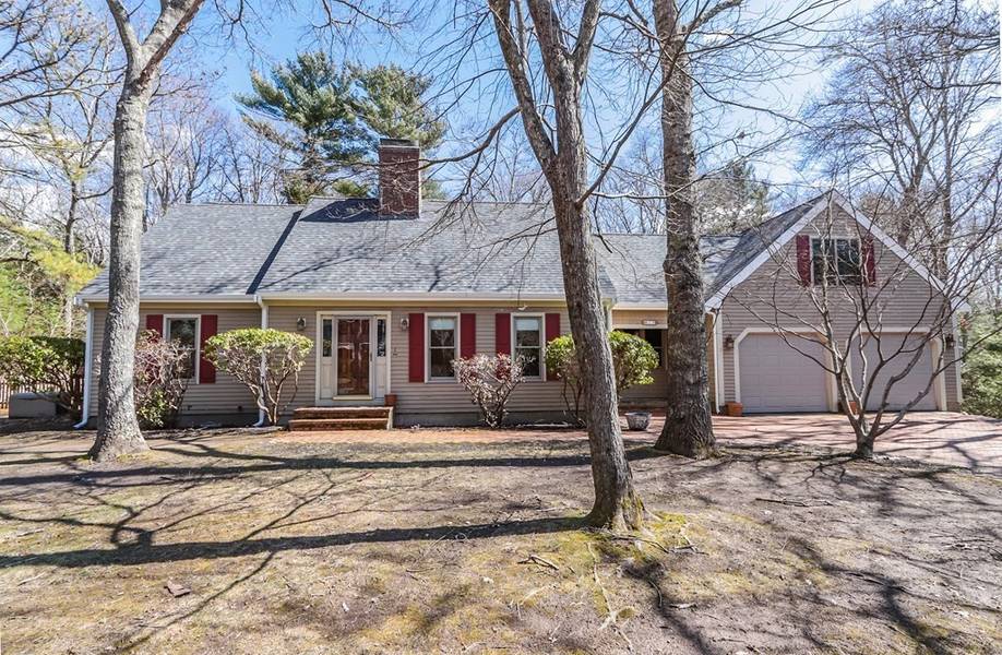 1 Lantern Ln, Sandwich, MA 02563