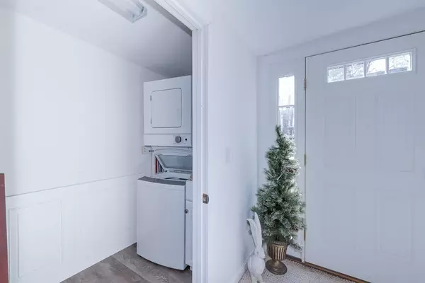 Mashpee, MA 02649,18 Great River Rd