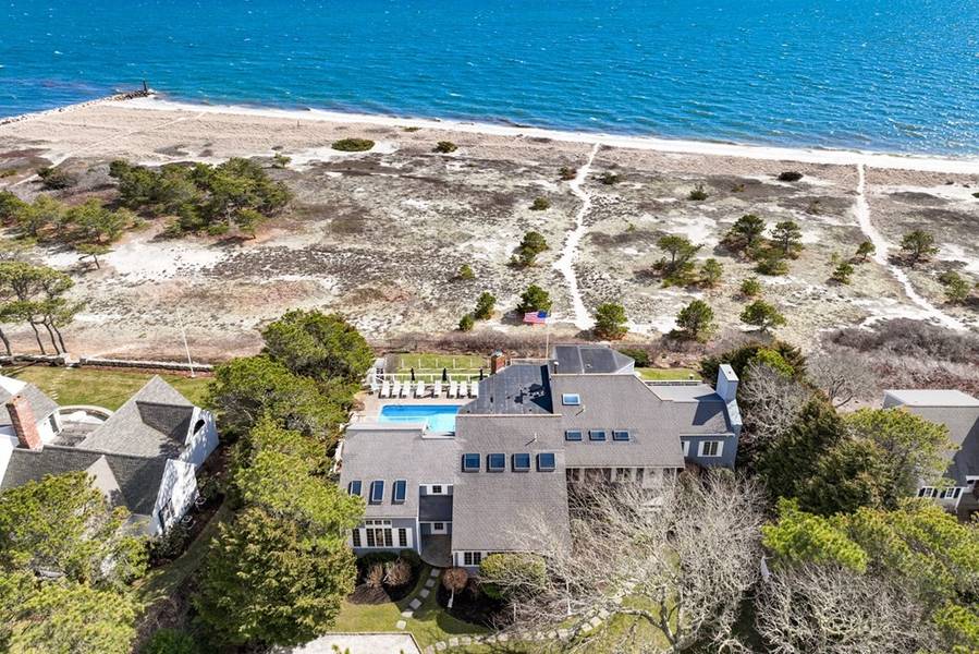 33 Dunes Road, Harwich, MA 02646