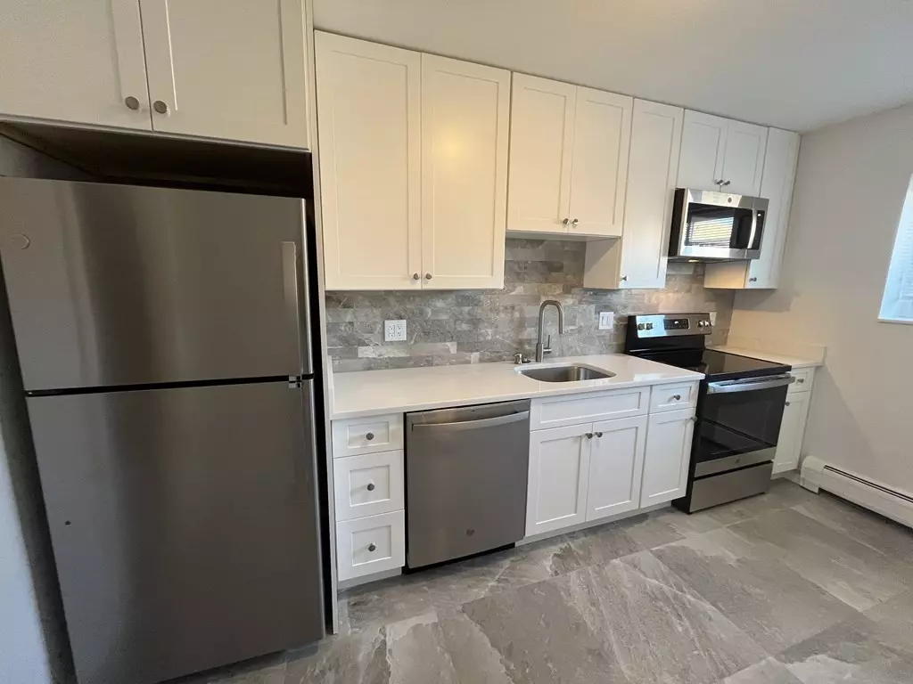 Boston, MA 02467,33 Westgate Rd #4