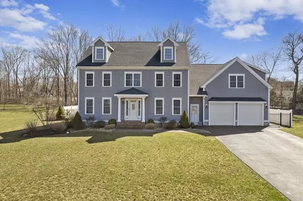25 Northfield Dr, Bridgewater, MA 02324